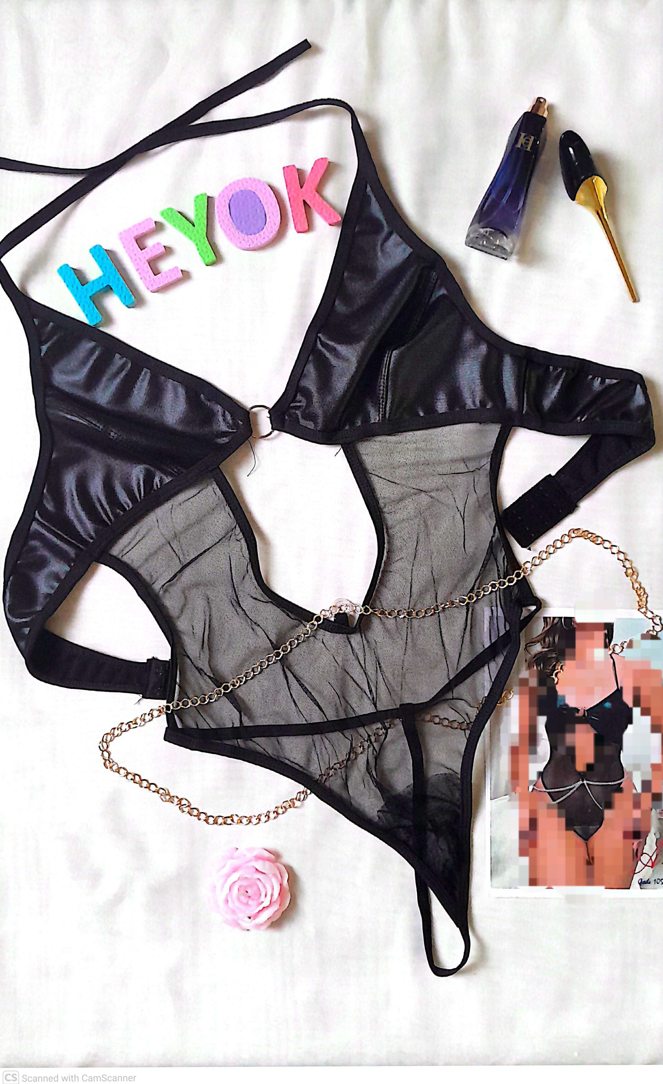 بادی زنانه فانتزی بالاتنه چرم پایین تنه توری و زنجیردارکد 1052