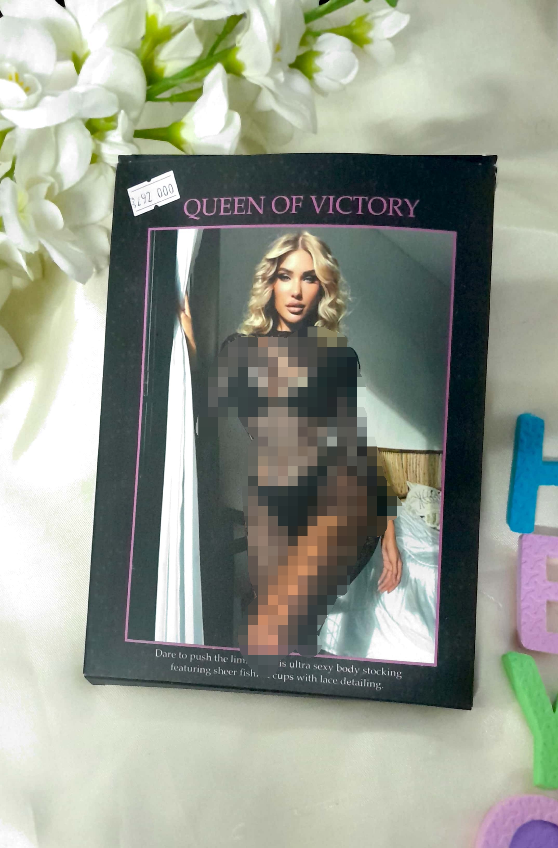 لباس خواب توری طرح دار آستین بلندQueen